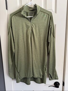 Men’s NRS brand 1/4 zip pullover sportsman shirt. Size M